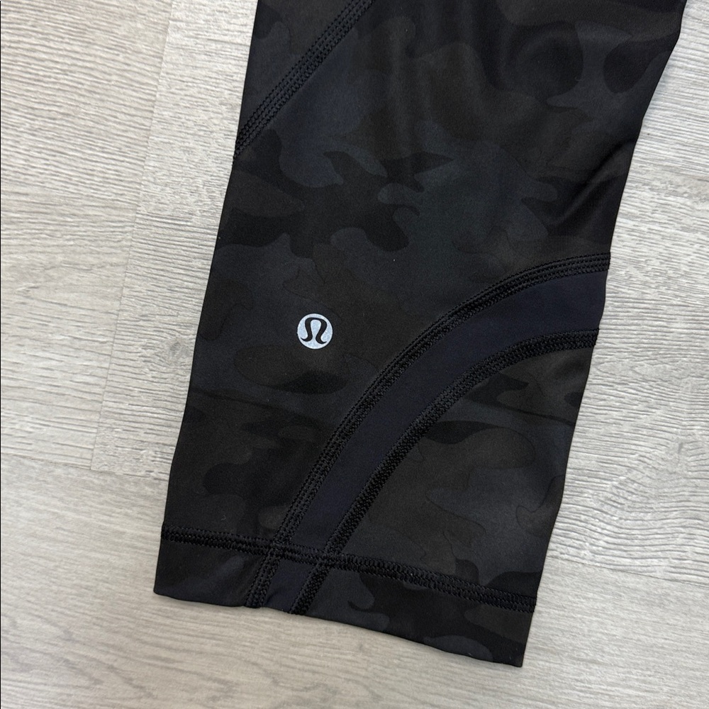 Lululemon Run: Inspire Crop II *All Luxtreme Savasana Camo 20cm Black Sz 6! - Picture 8 of 11